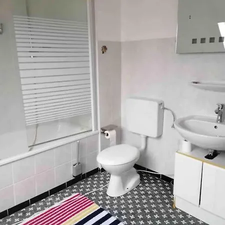 5 Pers Familie 100qm Mit Terrasse Apartment Kaarst