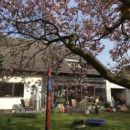 5 Pers Familie 100qm Mit Terrasse Apartment Kaarst